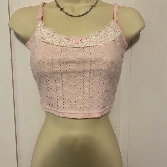 Pink Cropped Cami with Floral Lace - Picture 1 of 3